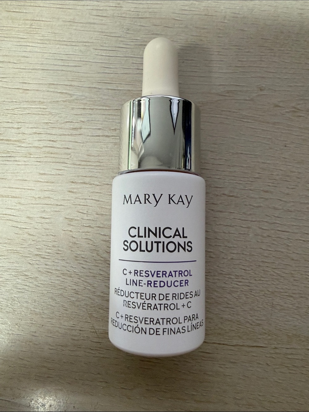 Mary Kay Clinical Solutions C+ Resveratrol Line-Reducer - White and Silver 0.5oz